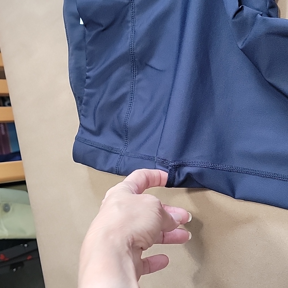Nike Size L Navy Blue Racer Crop Leggings (Running Essential Crop Capri) - Picture 15 of 15